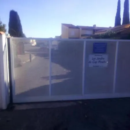 Holiday home Loc Cap Phoebus, Atypique, Au Calme Dans La Pinede Agde